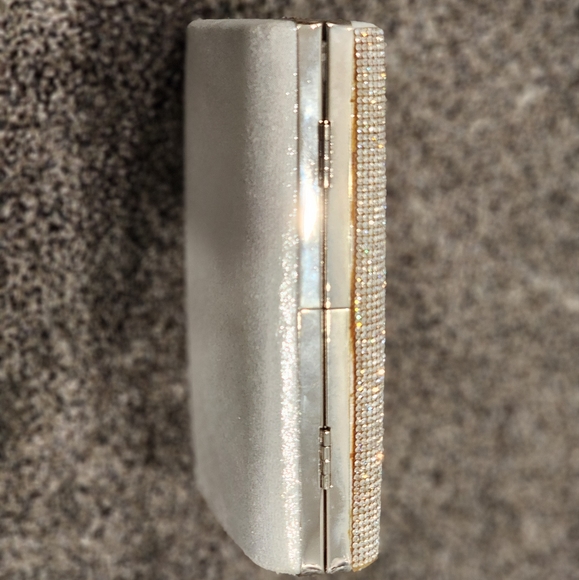 $5 Item! Silver Rhinestone Evening Bag Damaged - Picture 8 of 13